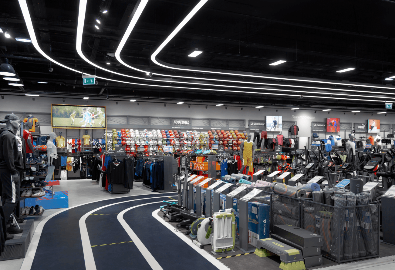 Sportmaster sporting goods store, Metropolis shopping center - проектирование освещения от компании Световые Технологии